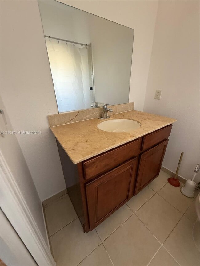 Building Photo - 1540 NW 45th St