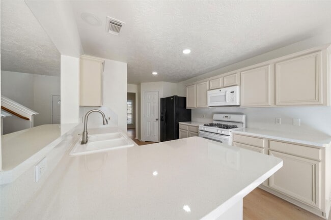 Building Photo - 6734 Atasca Creek Dr