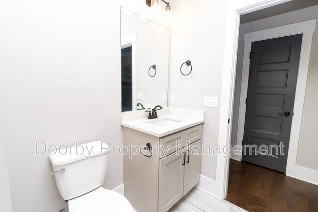 Building Photo - 2760 Ridge Park Dr