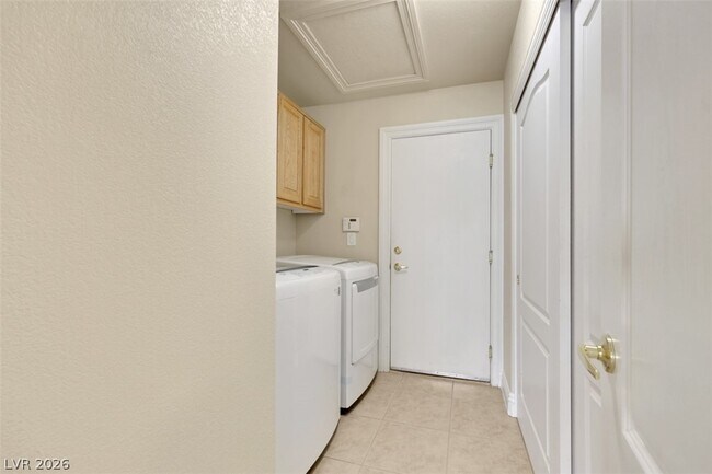 Building Photo - 55 Desert Sunflower Cir