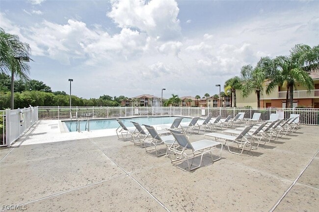 Building Photo - 6490 Aragon Way