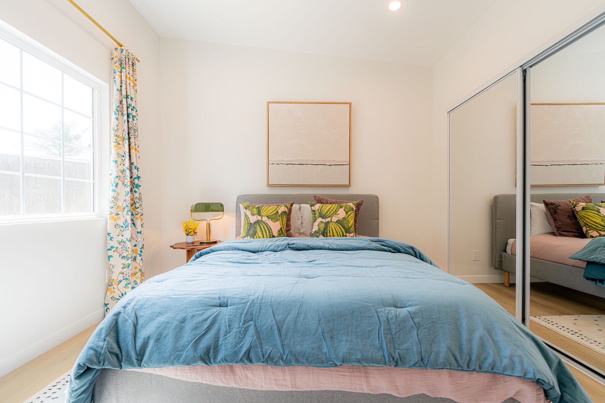 Building Photo - 9338 Langdon Ave