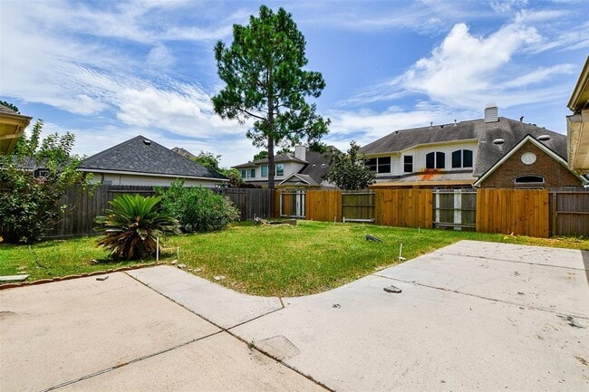 Building Photo - 12823 Dadebrook Ct
