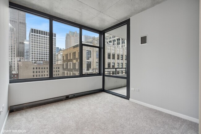 Building Photo - 235 W Van Buren St