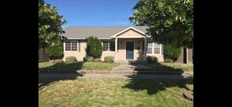 Building Photo - 538 Cayuse St