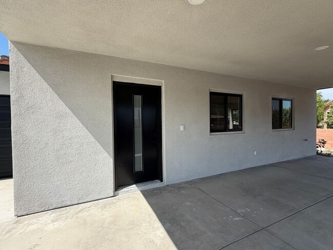 Building Photo - 4463 Gilchrist Dr