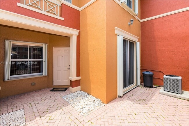 Building Photo - 6202 NW 116th Ave