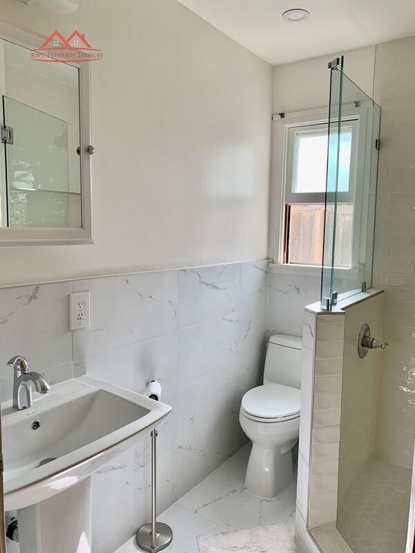 Building Photo - 1385 Ranchita Dr