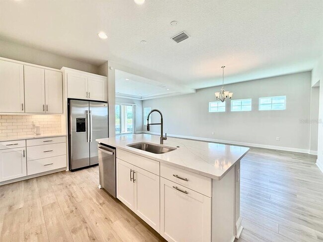 Building Photo - 35617 Stableton Ln