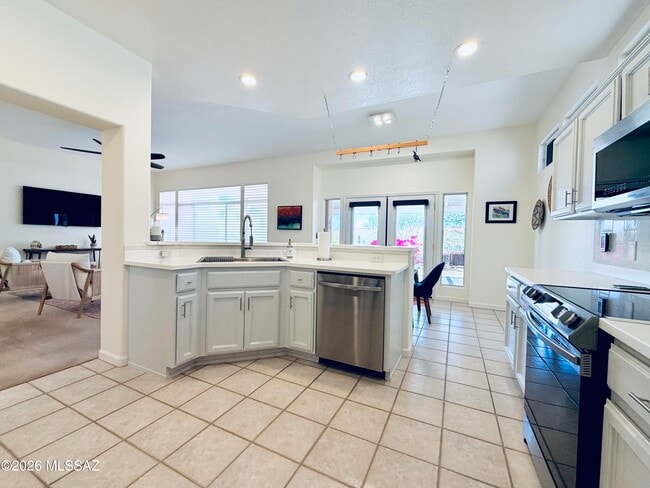 Building Photo - 14175 N Buckingham Dr