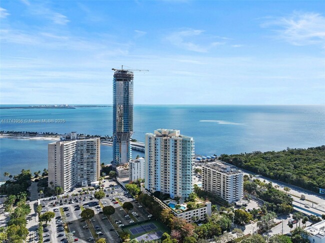 Primary Photo - 2475 Brickell Ave