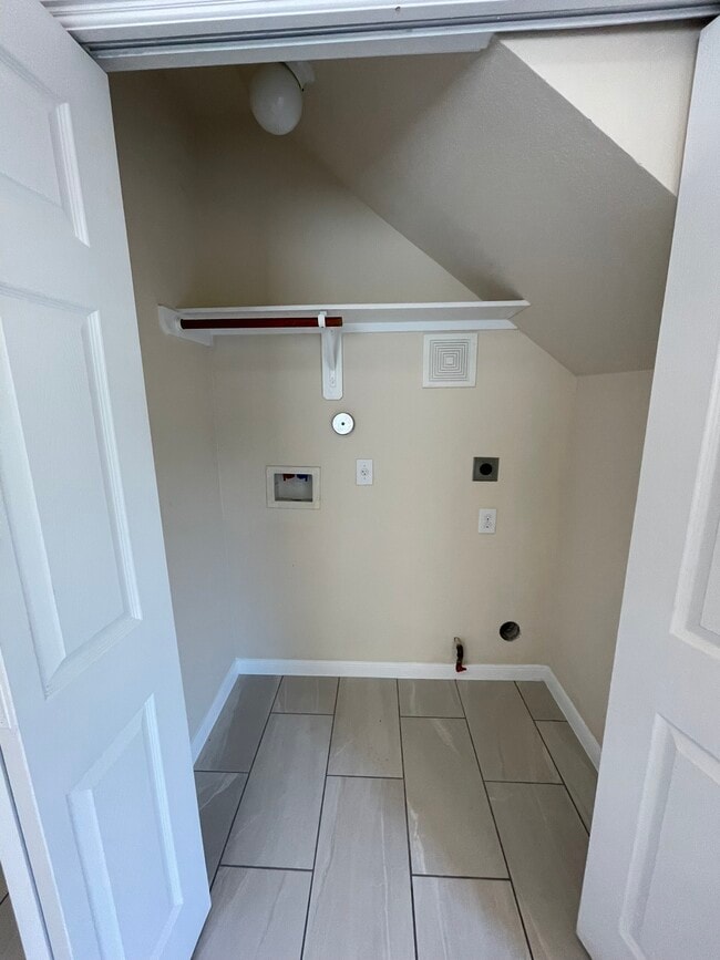 Building Photo - 1755 Nichole Woods Dr