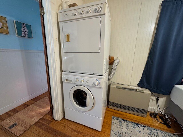 Building Photo - 12 Pine Ln