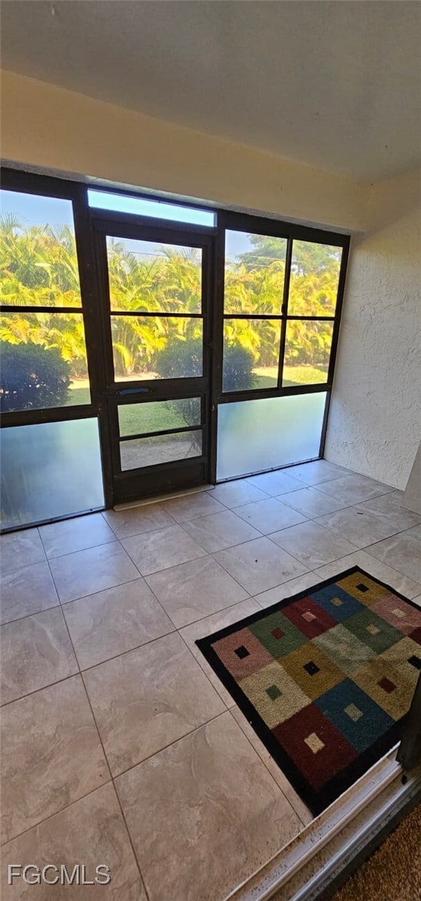 Building Photo - 1507 Cape Coral Pkwy W