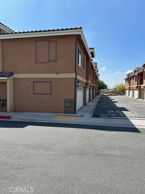 Building Photo - 16408 Valencia Ave