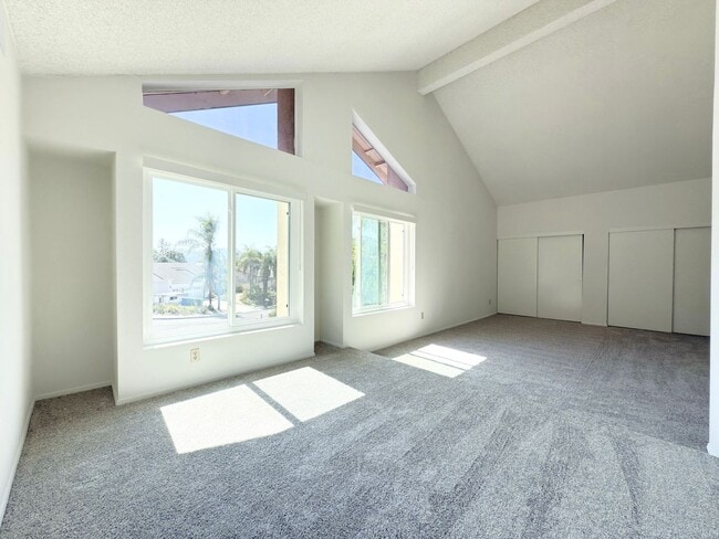 Building Photo - La Costa Charmer w/ Large Yard and Pool!
