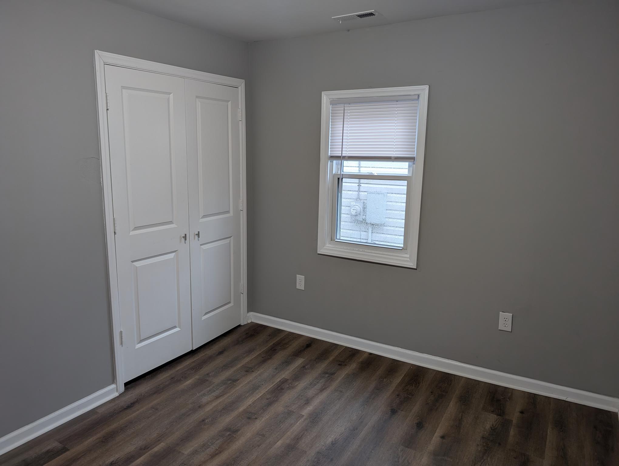 Building Photo - 457 Fewell St