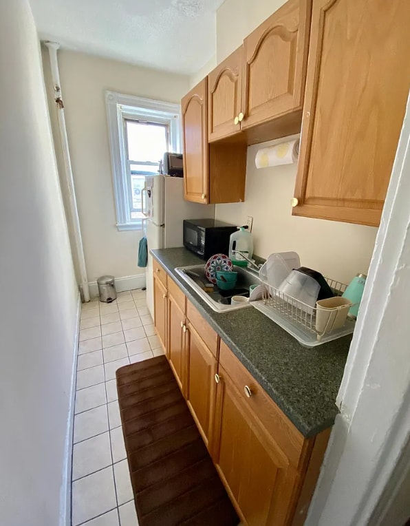 Apt 27 - 108 Peterborough St