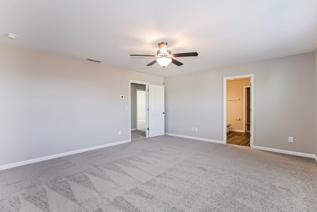 Building Photo - 117 Bentwater Wy