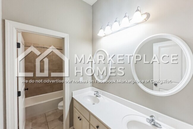Building Photo - 1752 Denali Ct