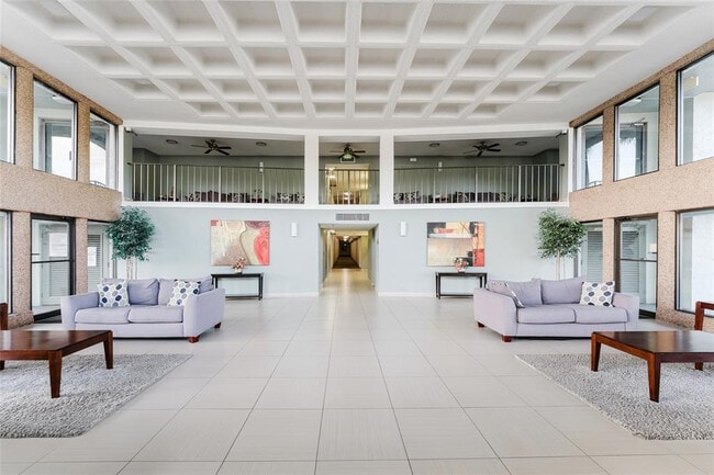 Building Photo - 9440 SW 8th St