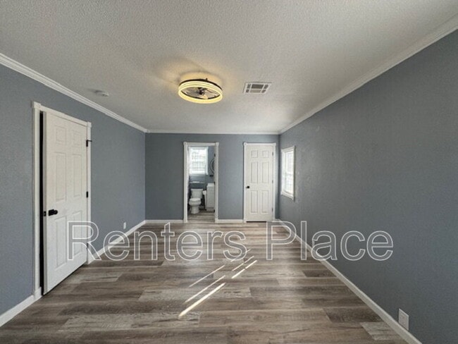 Building Photo - 16929 S Memorial Dr