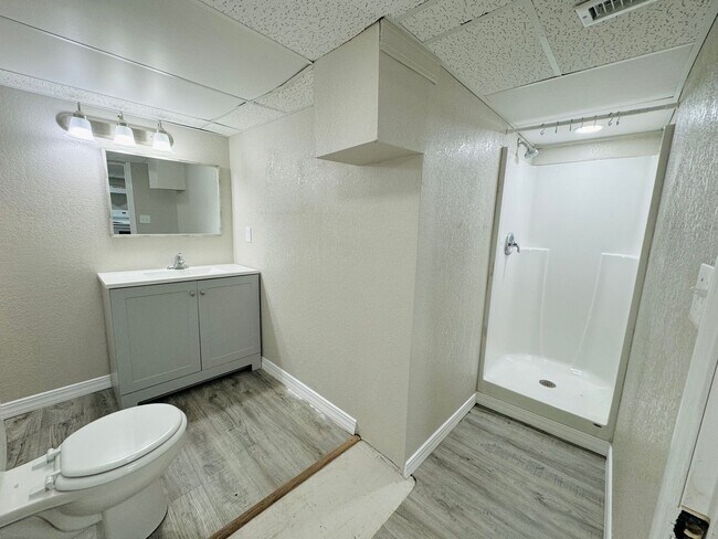 Building Photo - 1706 Avenue B