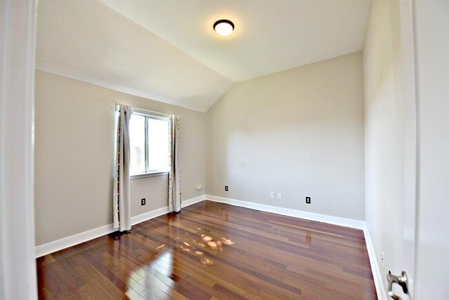 Building Photo - 679 Rusk Rd