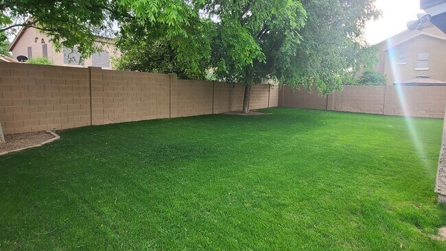 Building Photo - 5-bedroom in the heart of Gilbert