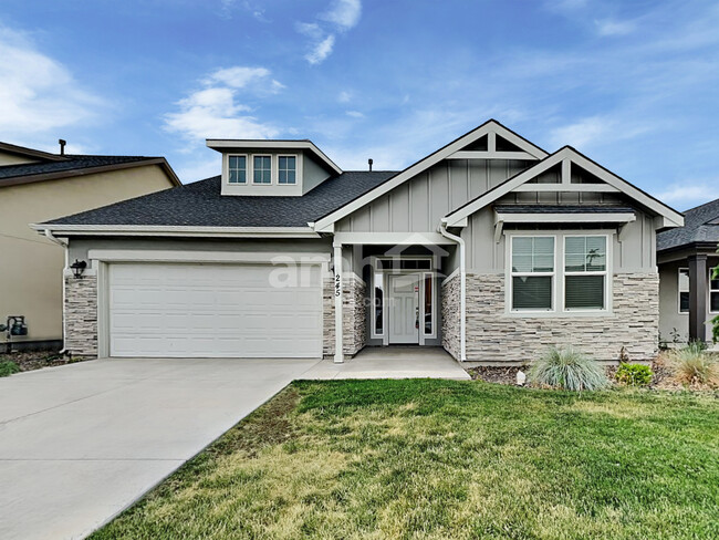 Primary Photo - 245 E Sicily Dr