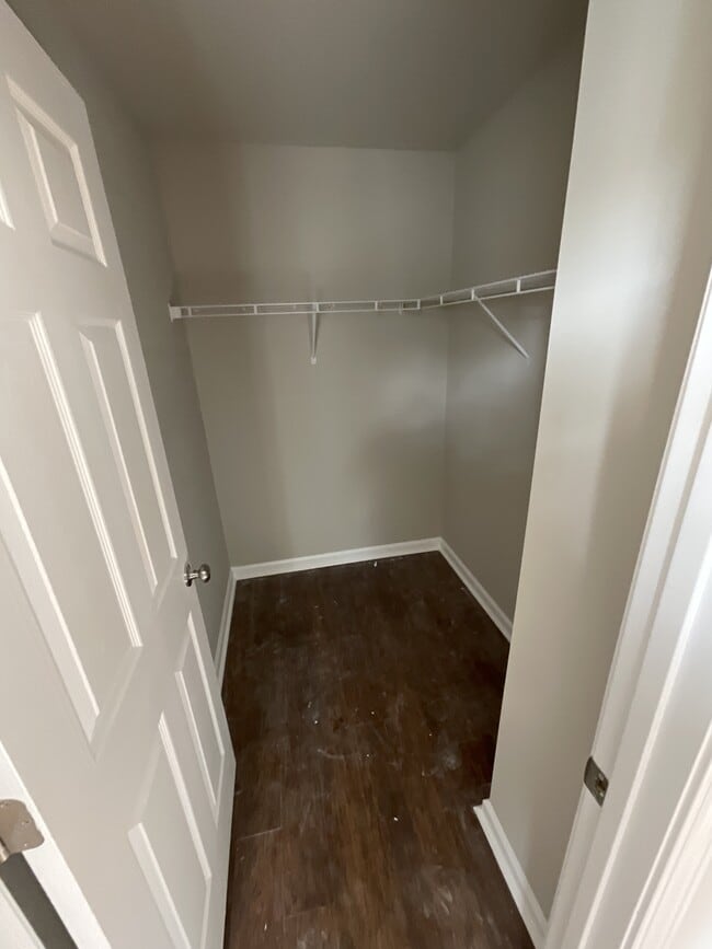 Building Photo - 1015 W C St