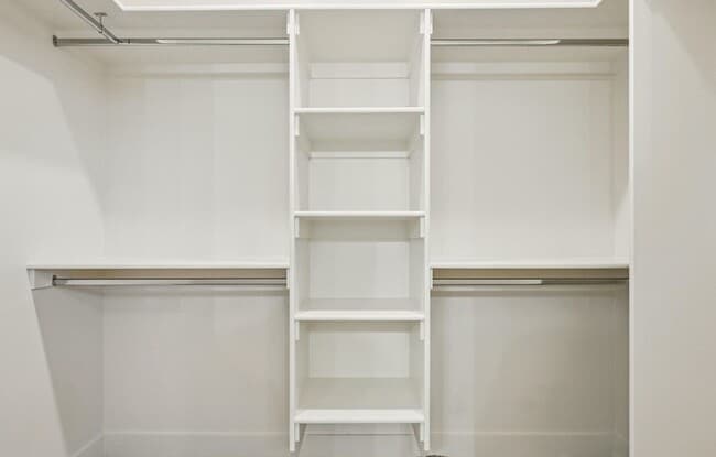 Building Photo - 732 S Liberty Cove Dr