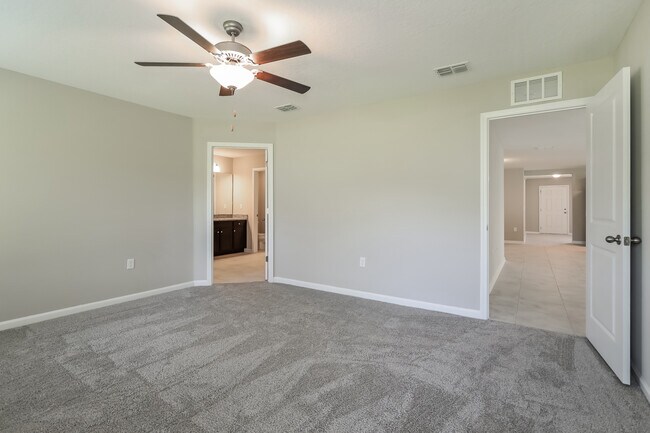 Building Photo - 9153 Open Field Rd, Jacksonville, FL