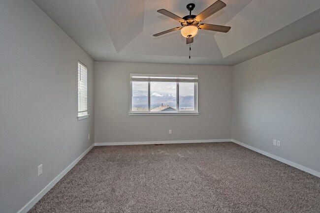 Building Photo - Spacious 5-Bedroom Home with Finished Base...