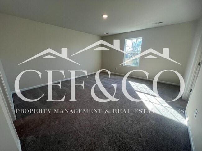 Building Photo - Spacious 5-Bedroom Home with Loft, 2-Car Garage & Neighborhood Amenities