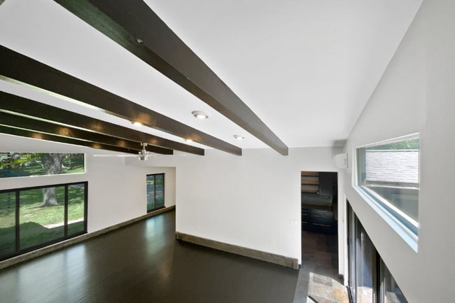 Building Photo - 2645 Hickory Ct