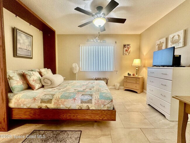 Building Photo - 401 Jimmy Buffett Mem Hwy