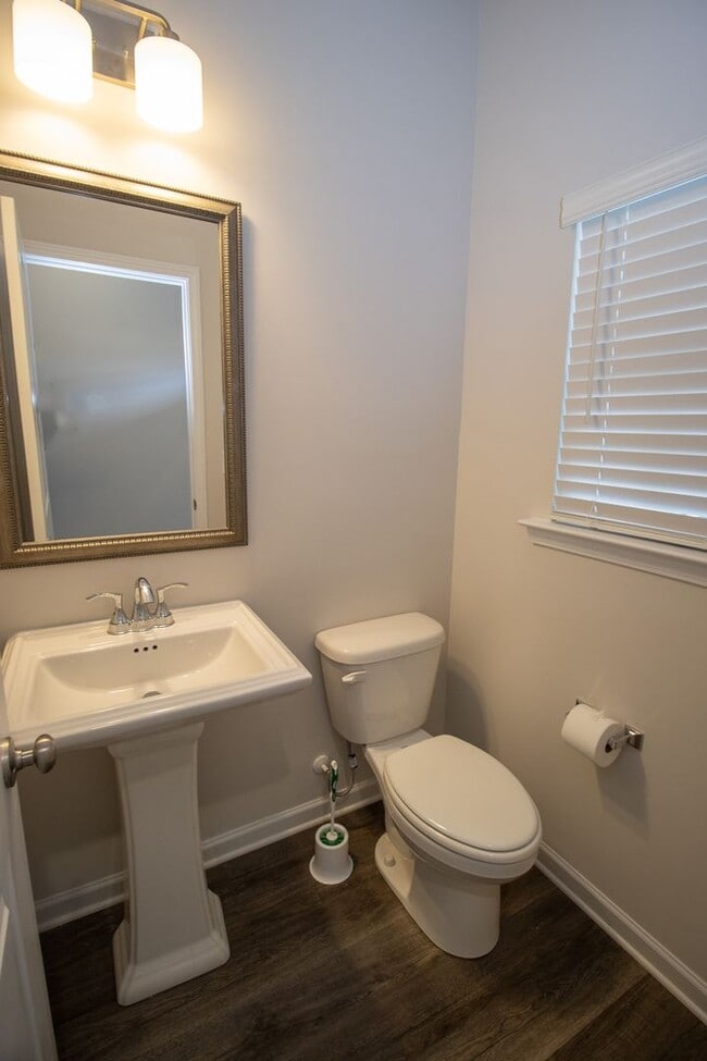 Building Photo - New 3-Bed, 2.5-Bath Home in Hopkins with M...