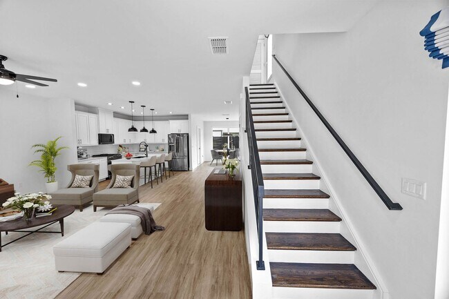 Building Photo - 3349 SW 50th Dr