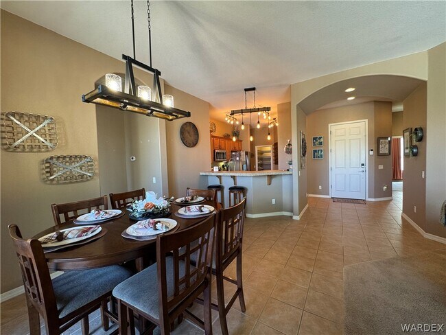 Building Photo - 2793 Esmerelda Dr