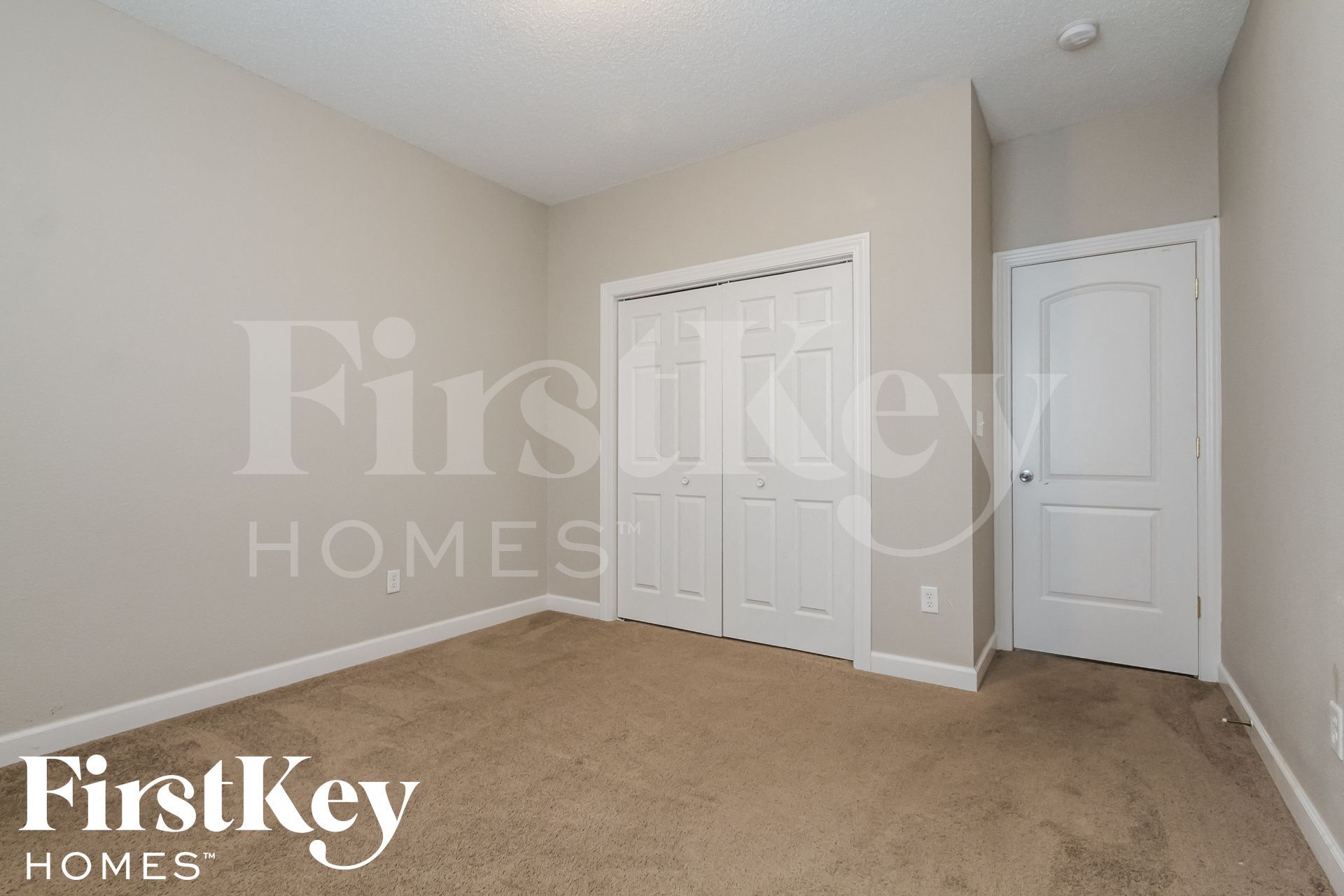 Building Photo - 9778 Rhodes Ln