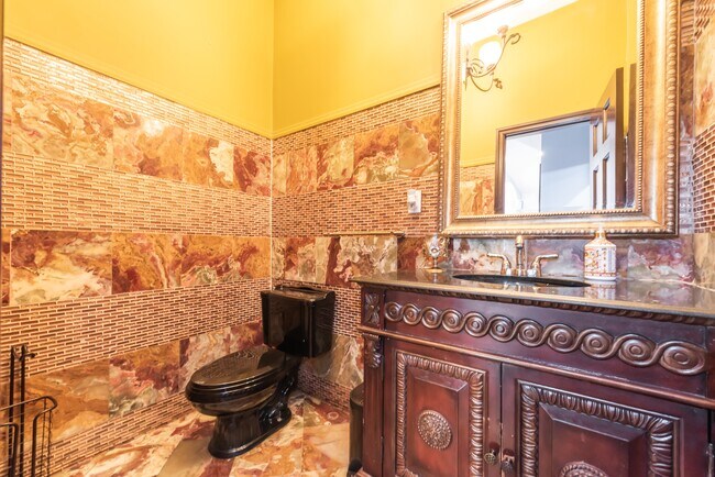 Building Photo - 53 Edward Ave