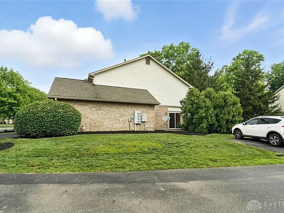 Building Photo - 8576 Timber Park Dr