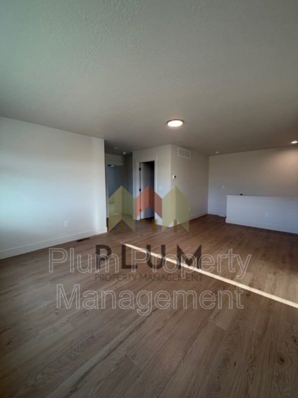 Building Photo - 2301 A Mary Jane Blvd