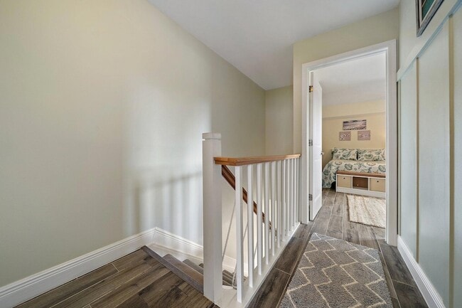 Building Photo - 353 S US Hwy 1