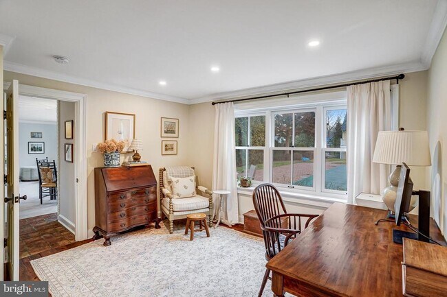 Building Photo - 7153 Main St