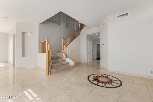 Building Photo - 10872 E Raintree Dr