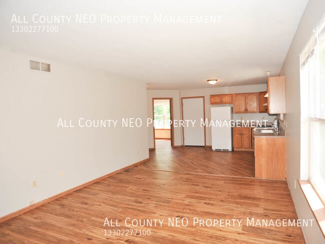 Building Photo - 1641 Coventry Rd