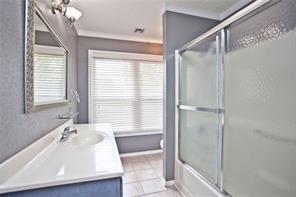 Building Photo - 10123 Summit Dr