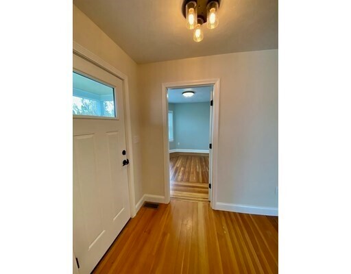 Building Photo - 121 Orne St